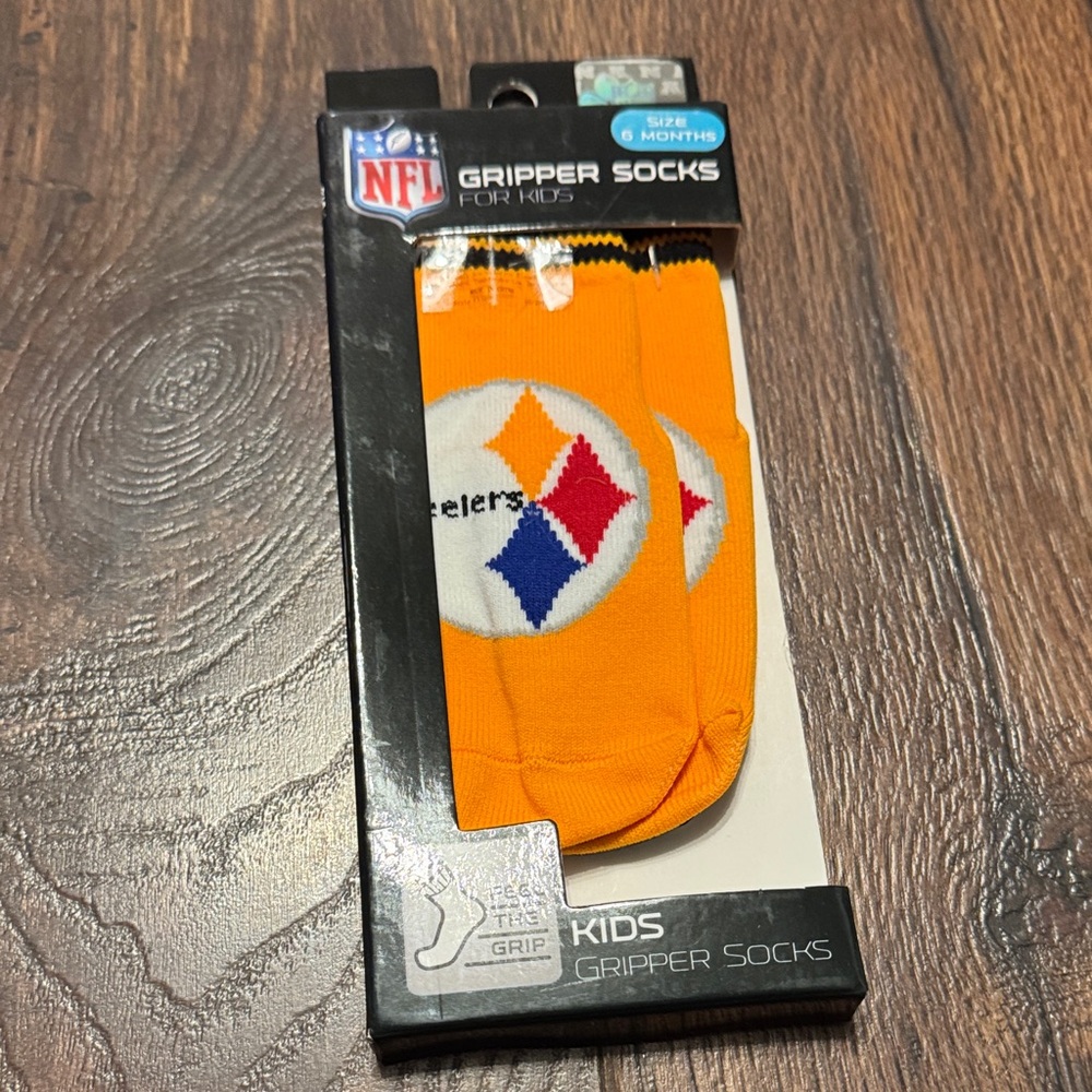 NFL Steelers Kids Gripper Socks in Yellow and Black - Size 6 Months